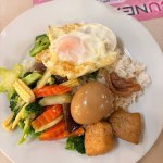 ข้าวแกงเจ๊กปุ๊